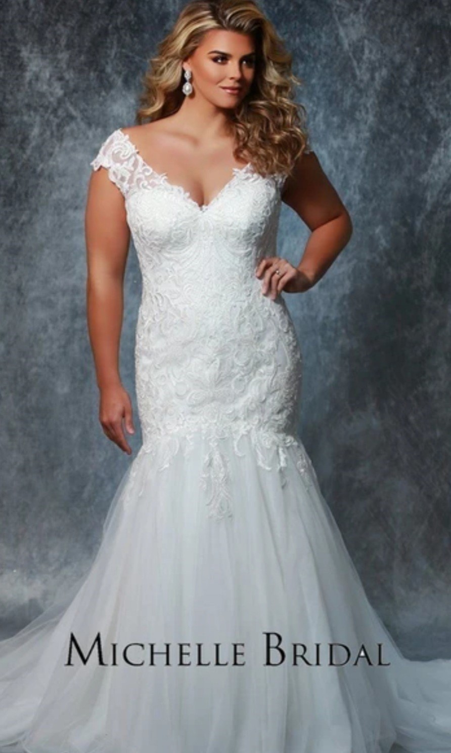 Michelle Bridal new to order sample size 28